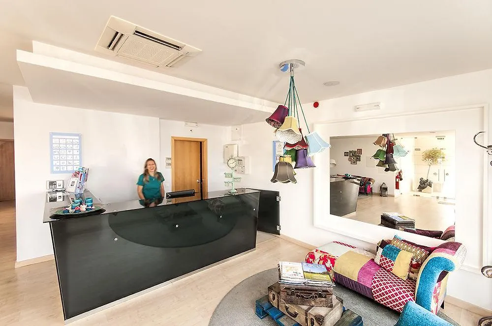 Mareta Beach - Boutique Bed & Breakfast Σάγκρες